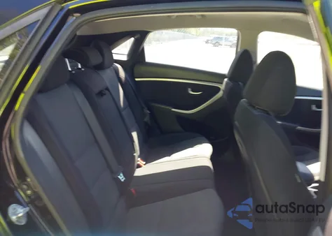 2016 Hyundai Elantra Gt z USA, uszkodzony, nr VIN KMHD35LH9GU255722